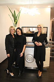 Das Team von "MEDUSALON - The Art of Hairdesign": Birgit, Angie und Chefin Sonja Schumann (&copy;Foto: Martin Schmitz)